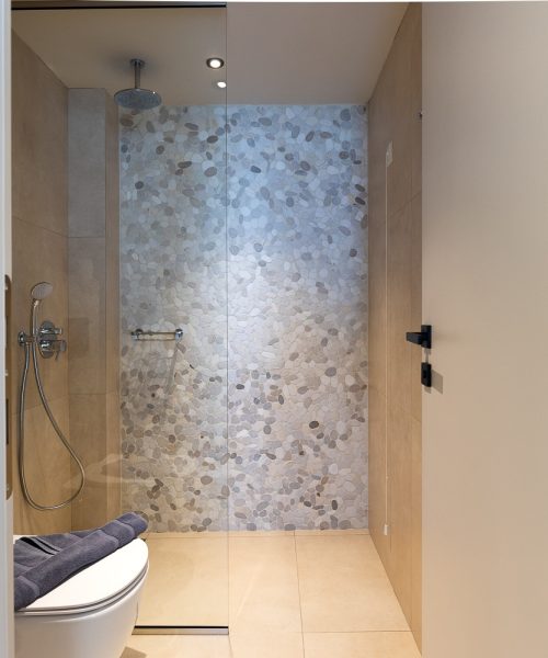 junior-suite-bathroom